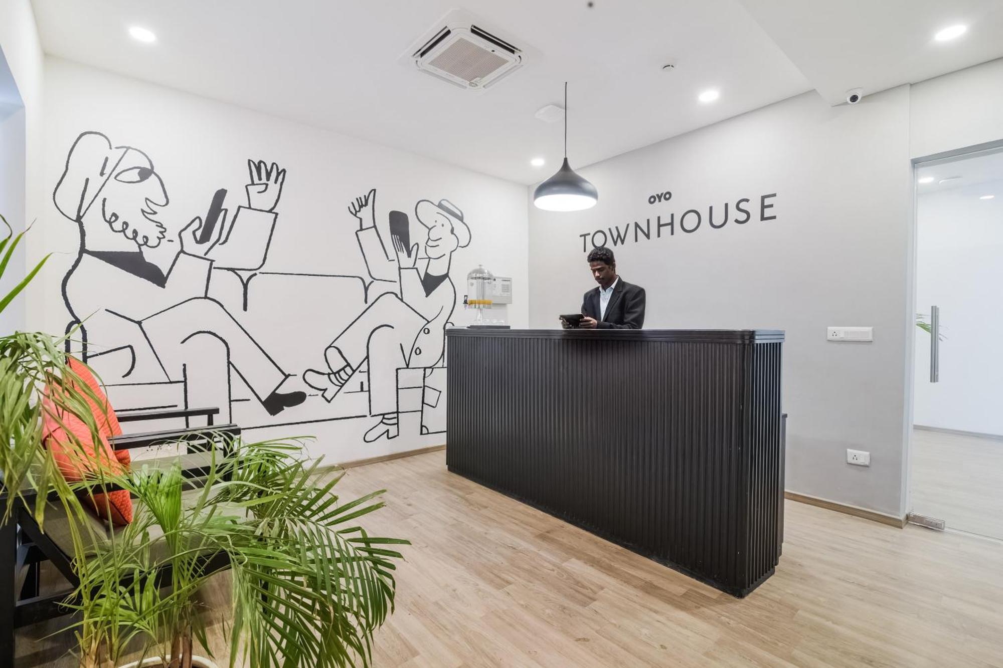 Super Townhouse Xotel Chennai Exterior photo